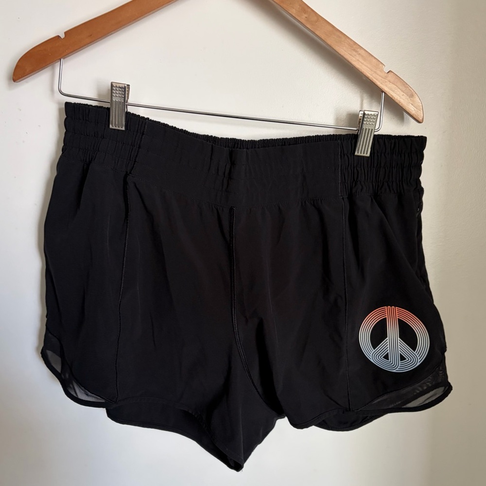 Lululemon hotty hot Black Shorts with Peace Sign